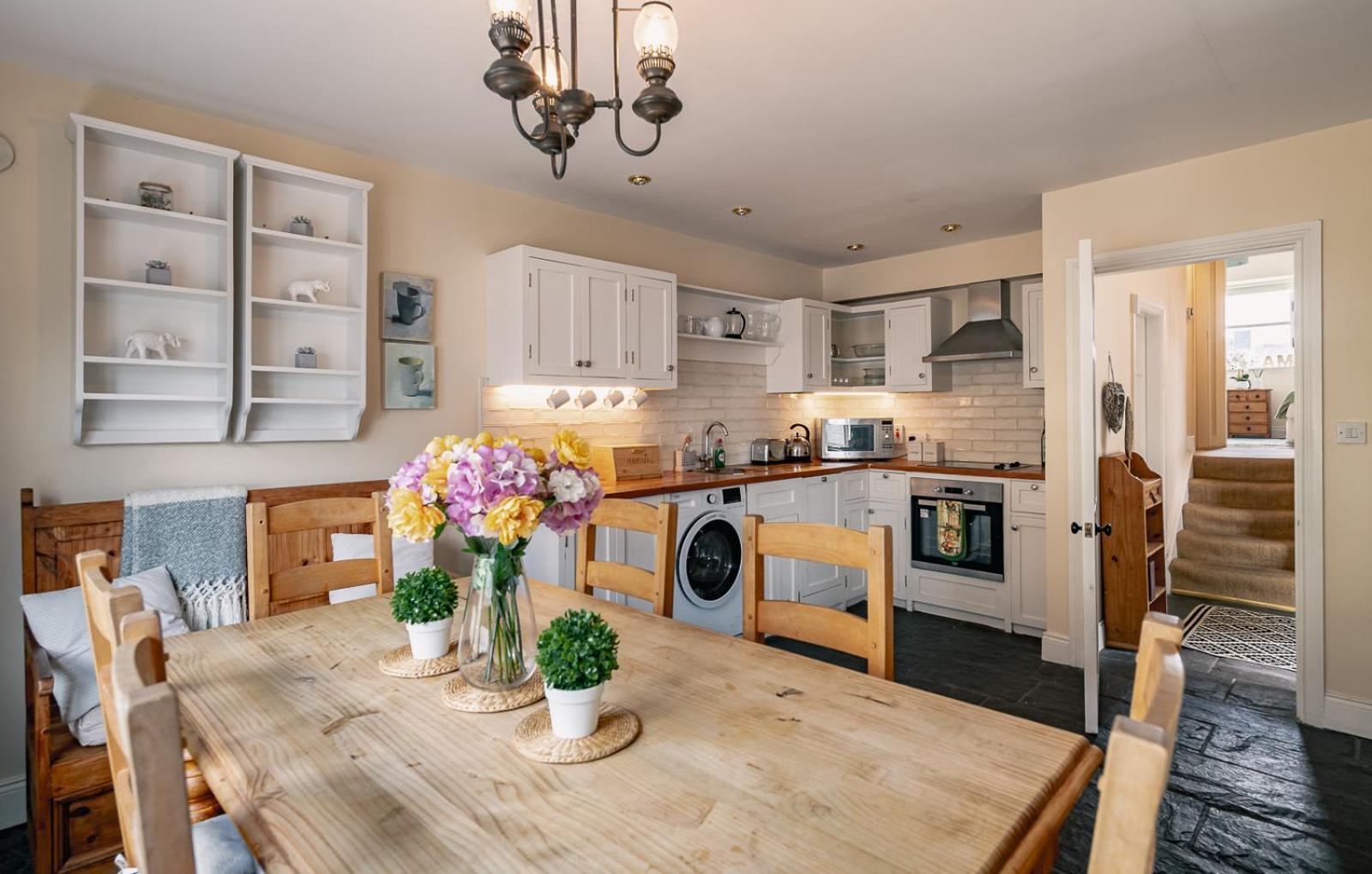 Ferienhaus 3 Bedroom Pet Friendly In The Heart Of Town